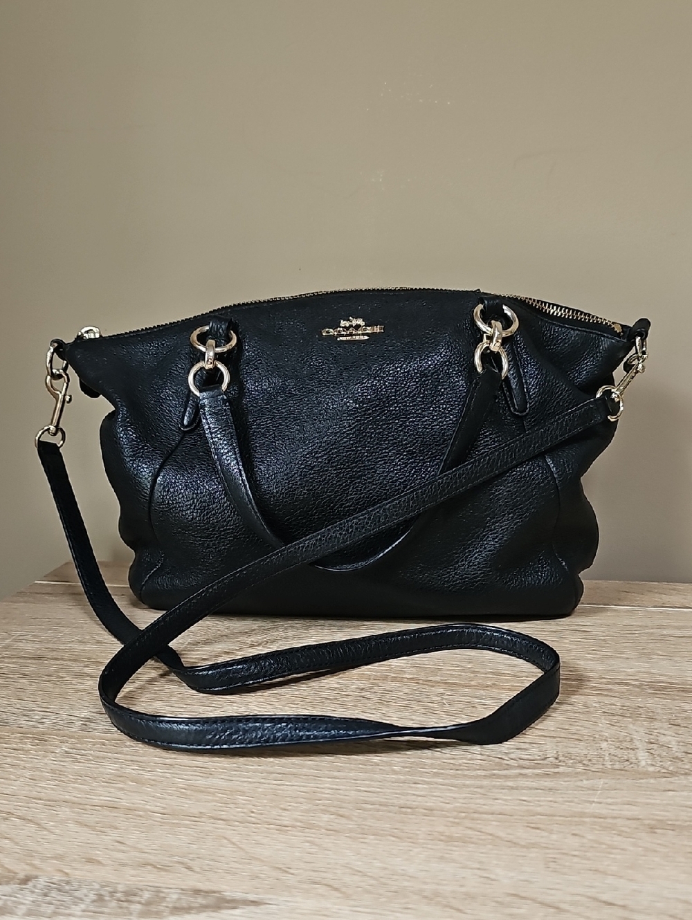 Coach 36675 Kelsey Satchel Black Pebble Leather Shoulder Bag with Gold Hardware
